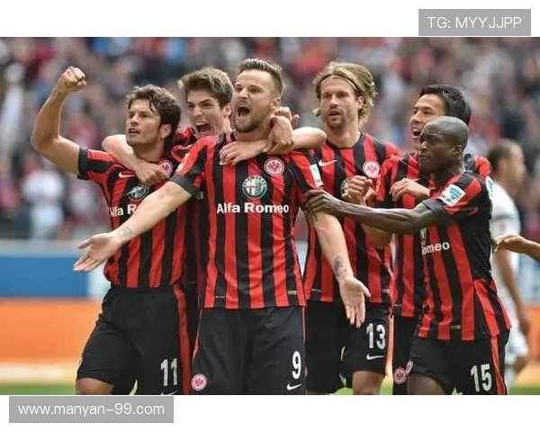 德甲球队的球迷文化：激情与忠诚的体现