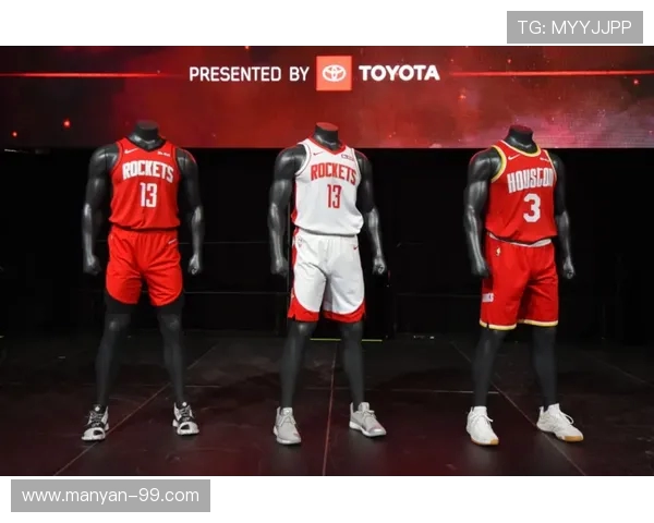 现场直播火箭队球衣及周边产品介绍