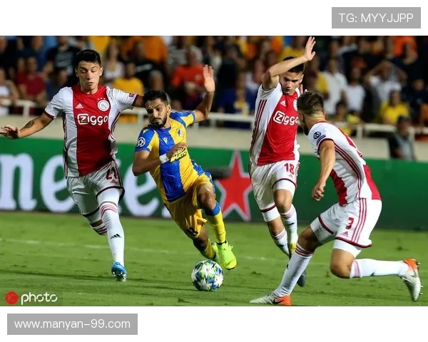 阿贾克斯对阵希腊人队精彩直播全程跟踪分析